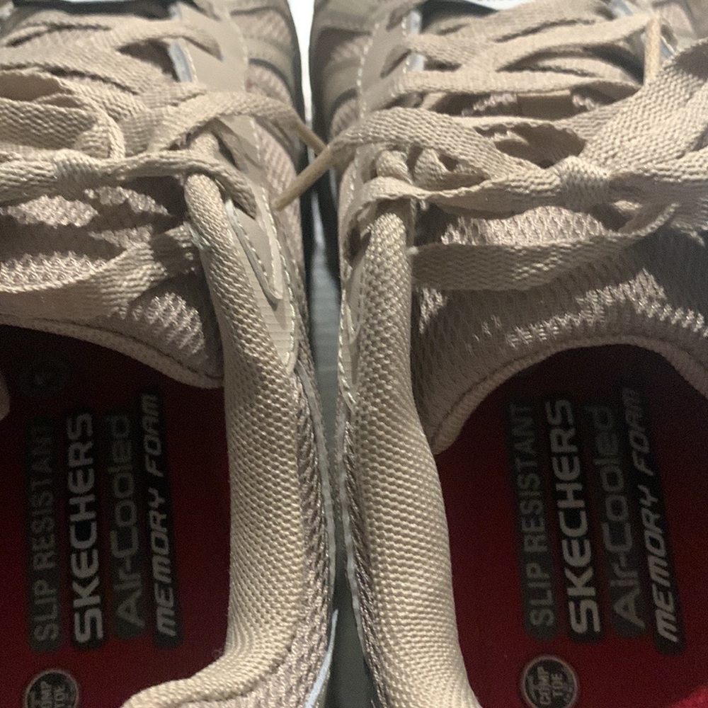 Work shoes - Picture 2 of 3